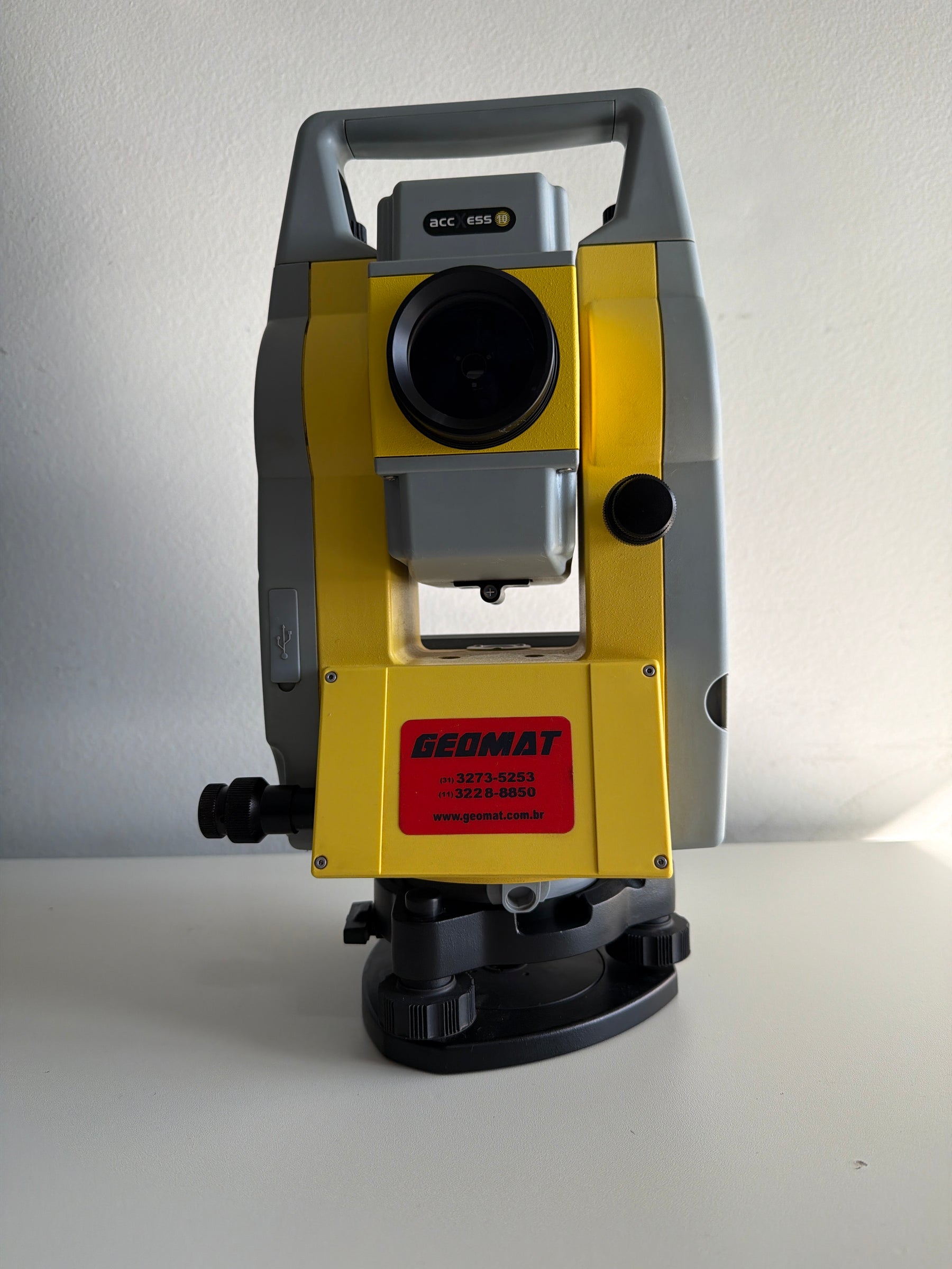 Estação Total Geomax Zoom 50 1" A10 Usado